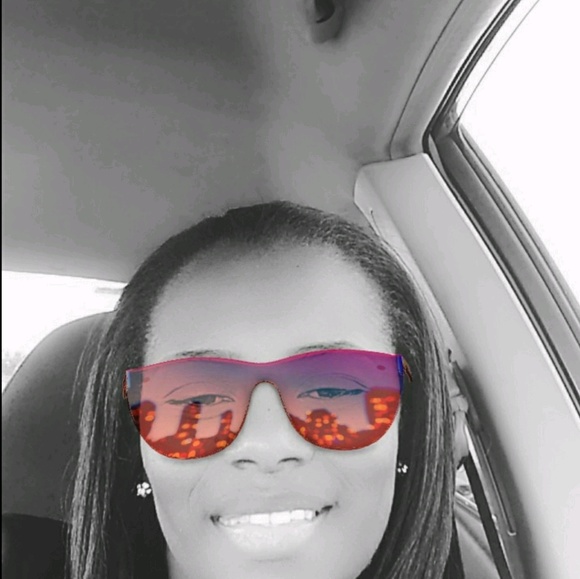 Meet your Posher, Nerrissa - Picture 1 of 1